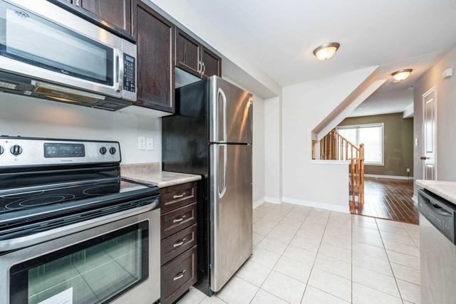 68 Soldier St, House attached with 2 bedrooms, 3 bathrooms and 2 parking in Brampton ON | Image 30