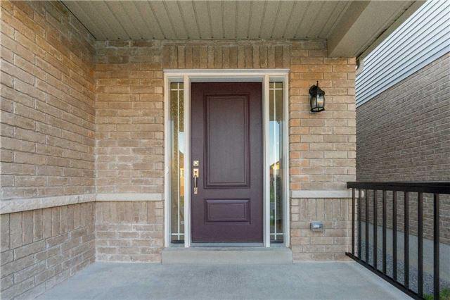 1835 Silverstone Cres, House detached with 3 bedrooms, 3 bathrooms and 2 parking in Oshawa ON | Image 2