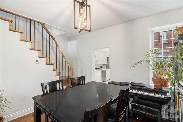 59 St Andrew Street, Townhouse with 3 bedrooms, 2 bathrooms and null parking in Ottawa ON | Image 12