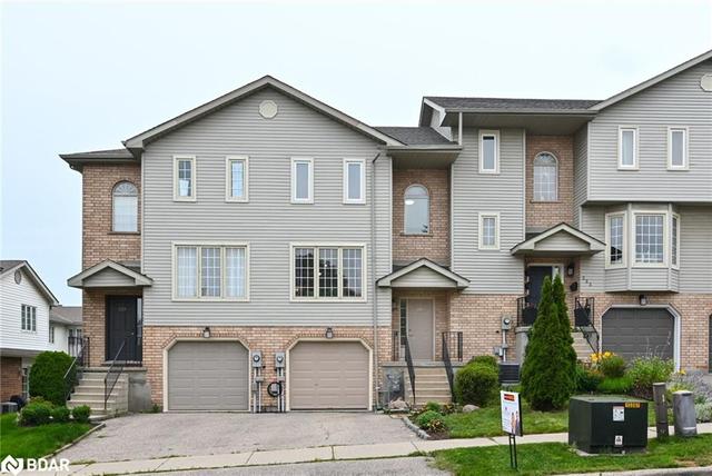 225 Baker Street, House attached with 2 bedrooms, 1 bathrooms and 3 parking in Waterloo ON | Image 1