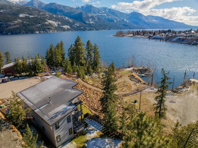 575 Larch Drive, House detached with 4 bedrooms, 3 bathrooms and 4 parking in Kaslo BC | Image 9