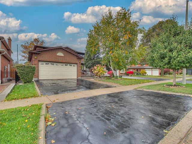 46 Brandy Cres, House detached with 4 bedrooms, 4 bathrooms and 5 parking in Vaughan ON | Image 34