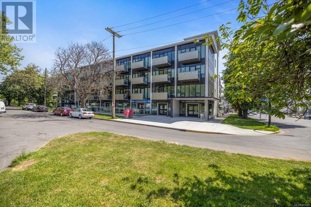 s313 - 1411 Cook St, Condo with 2 bedrooms, 2 bathrooms and 1 parking in Victoria BC | Image 29