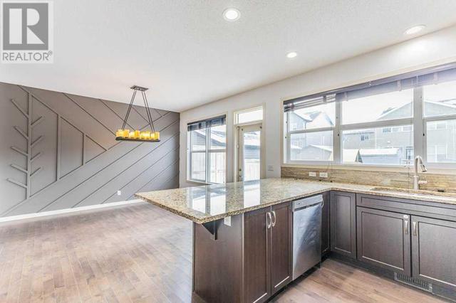 150 Skyview Point Crescent Ne, House detached with 4 bedrooms, 3 bathrooms and 4 parking in Calgary AB | Image 3