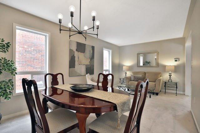 469 Pondview Pl, House detached with 3 bedrooms, 3 bathrooms and 2 parking in Oakville ON | Image 4