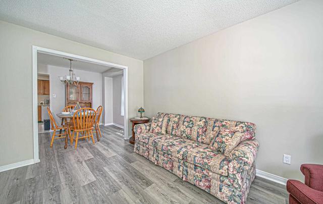 11 Houghton Crt, House detached with 3 bedrooms, 3 bathrooms and 6 parking in Whitby ON | Image 28