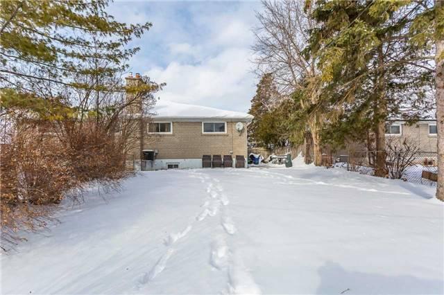 104 Raylawn Cres, House semidetached with 3 bedrooms, 2 bathrooms and 3 parking in Halton Hills ON | Image 20