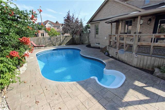 31 Valleywood Dr, House detached with 4 bedrooms, 4 bathrooms and 2 parking in Whitby ON | Image 18