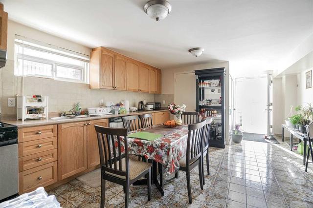 47 Cobb Ave, House semidetached with 3 bedrooms, 2 bathrooms and 4 parking in Toronto ON | Image 10