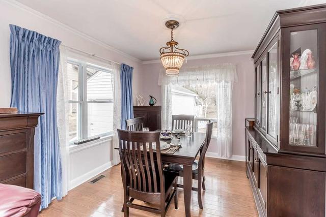 392 Codrington St, House detached with 2 bedrooms, 2 bathrooms and 5 parking in Barrie ON | Image 33