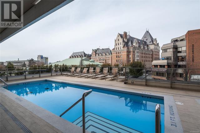 1002 - 708 Burdett Ave, Condo with 2 bedrooms, 2 bathrooms and 1 parking in Victoria BC | Image 25