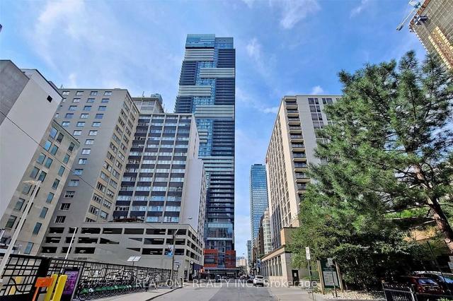 5808 - 7 Grenville St, Condo with 1 bedrooms, 1 bathrooms and 0 parking in Toronto ON | Image 23