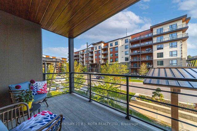 201 - 300 Essa Rd E, Condo with 2 bedrooms, 2 bathrooms and 2 parking in Barrie ON | Image 3