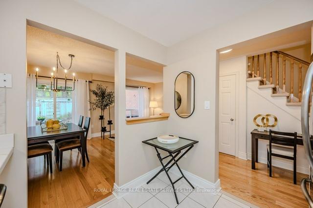 13 - 50 Markham Rd, Townhouse with 3 bedrooms, 3 bathrooms and 2 parking in Toronto ON | Image 2