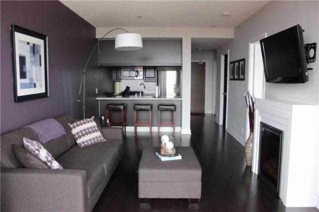 ph 05 - 1055 Southdown Rd, Condo with 2 bedrooms, 1 bathrooms and 1 parking in Mississauga ON | Image 5