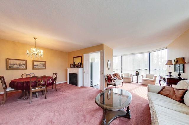 404 - 1230 Marlborough Crt, Condo with 2 bedrooms, 2 bathrooms and 1 parking in Oakville ON | Image 3