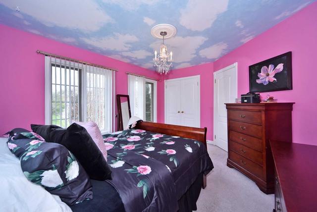 83 Ayton Cres, House detached with 4 bedrooms, 3 bathrooms and 6 parking in Vaughan ON | Image 22