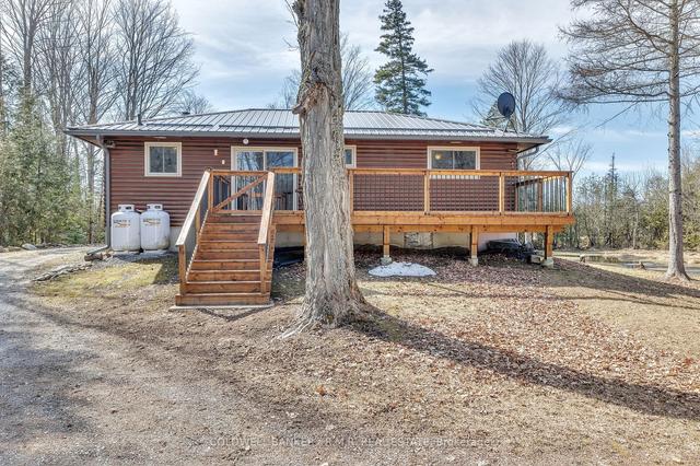 330 St Alban's Rd, House detached with 2 bedrooms, 1 bathrooms and 12 parking in Trent Lakes ON | Image 16