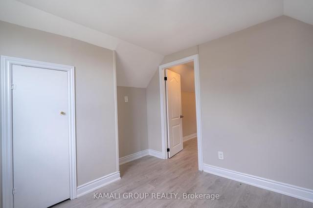 4554 Third Ave, House detached with 2 bedrooms, 2 bathrooms and 2 parking in Niagara Falls ON | Image 30