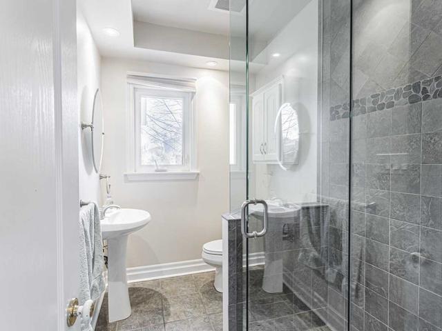 283 Bogert Ave, House detached with 4 bedrooms, 2 bathrooms and 1 parking in Toronto ON | Image 3