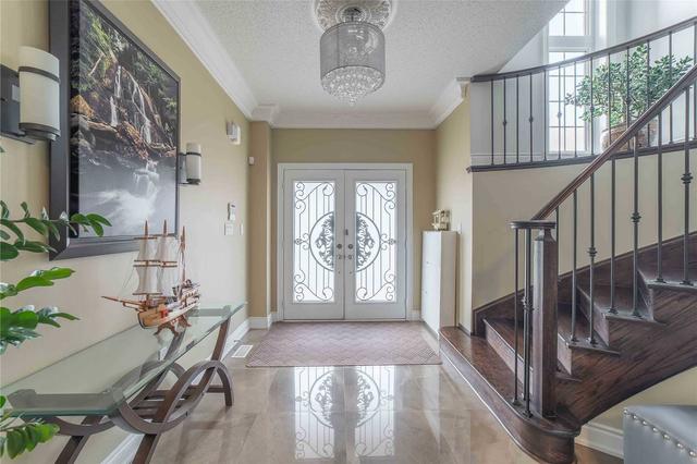 35 Godliman Rd, House detached with 4 bedrooms, 5 bathrooms and 6 parking in Brampton ON | Image 10