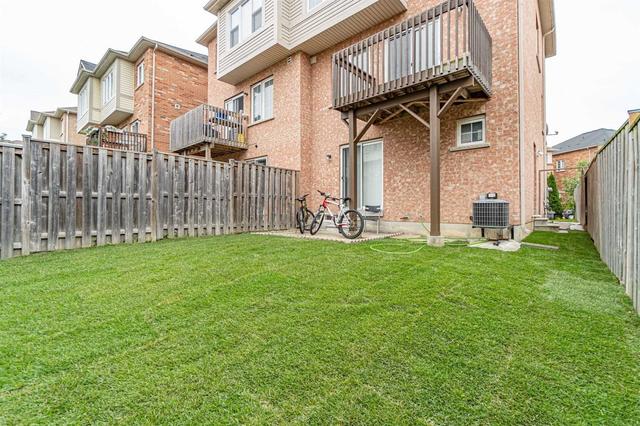 22 Pedigree Mews, House semidetached with 3 bedrooms, 5 bathrooms and 3 parking in Toronto ON | Image 30