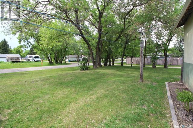 301 3rd Avenue, House detached with 2 bedrooms, 1 bathrooms and null parking in Whitewood SK | Image 11