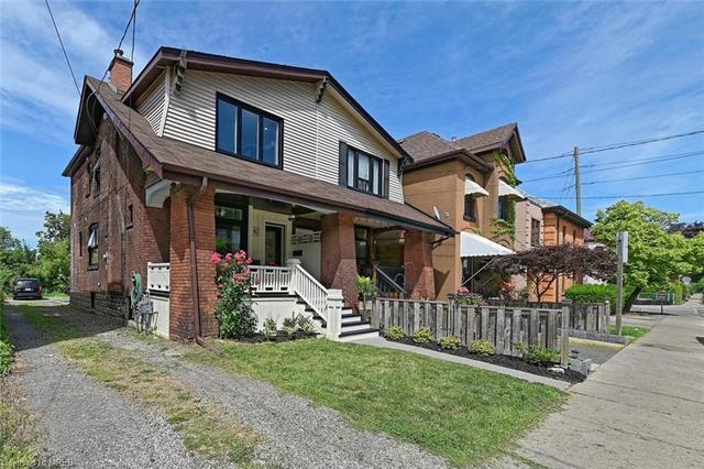 83 Augusta Street, House semidetached with 3 bedrooms, 1 bathrooms and null parking in Hamilton ON | Image 12