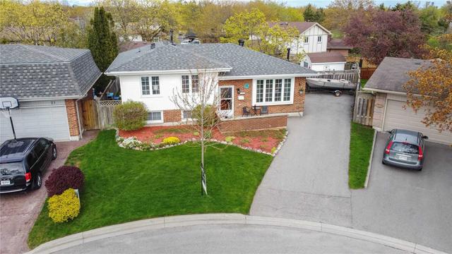 23 Cardiff Crt, House detached with 3 bedrooms, 2 bathrooms and 5 parking in Whitby ON | Image 15