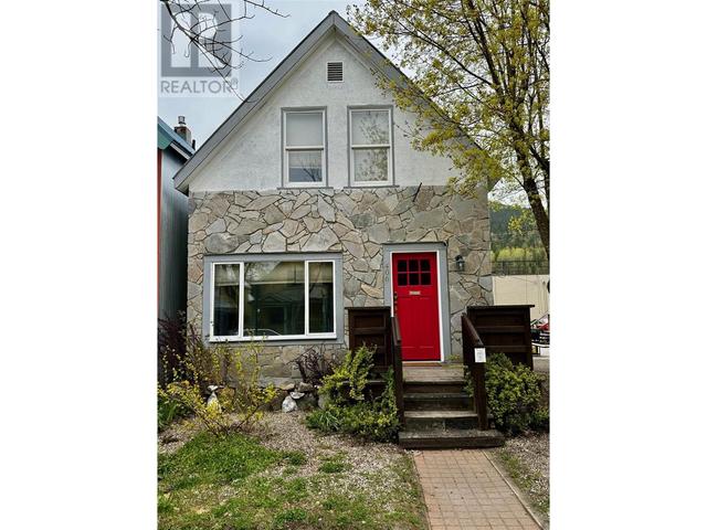 406 Second Street W, House detached with 2 bedrooms, 2 bathrooms and 2 parking in Revelstoke BC | Image 27