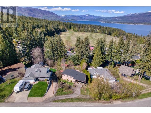 2213 Lakeview Drive, House detached with 2 bedrooms, 2 bathrooms and 2 parking in Columbia Shuswap C BC | Image 46