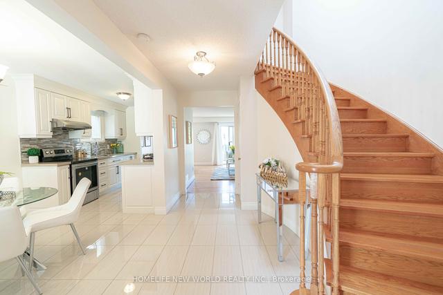 54 Enchanted Hills Cres, House detached with 3 bedrooms, 4 bathrooms and 3 parking in Toronto ON | Image 12