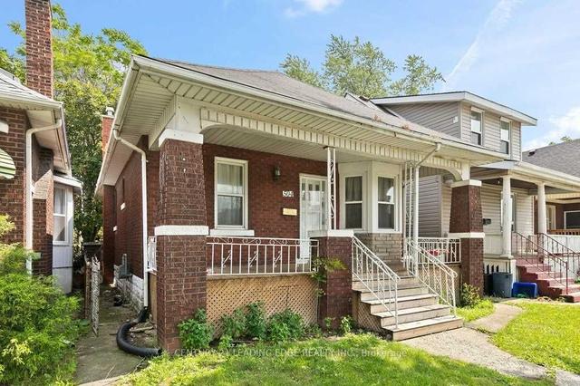 504 Rankin Ave, House detached with 2 bedrooms, 2 bathrooms and 0 parking in Windsor ON | Image 12