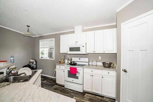 4616 50 Street, House detached with 3 bedrooms, 2 bathrooms and 3 parking in Rycroft AB | Image 9