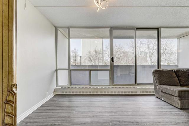 216 - 2 Glamorgan Ave, Condo with 2 bedrooms, 1 bathrooms and 1 parking in Toronto ON | Image 19