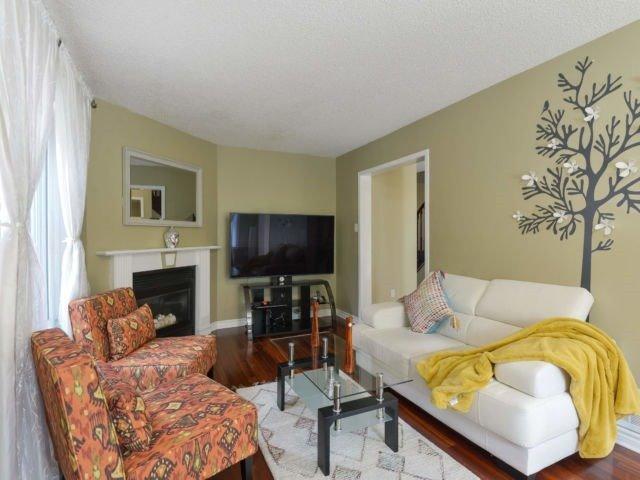 4698 Rosebush Rd, House detached with 3 bedrooms, 3 bathrooms and 4 parking in Mississauga ON | Image 7