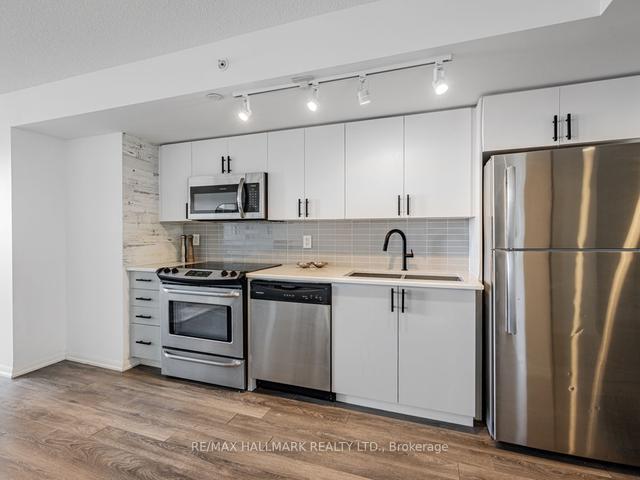 304 - 3091 Dufferin St, Condo with 2 bedrooms, 2 bathrooms and 1 parking in Toronto ON | Image 6