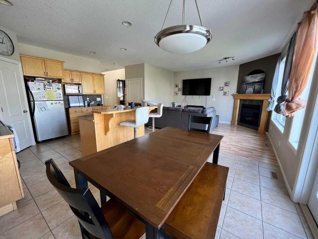 8922 Lakeland Drive, House detached with 3 bedrooms, 2 bathrooms and 4 parking in Grande Prairie AB | Image 3