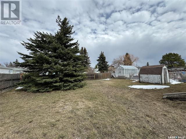 409 5th Avenue W, House detached with 2 bedrooms, 1 bathrooms and null parking in Biggar SK | Image 24