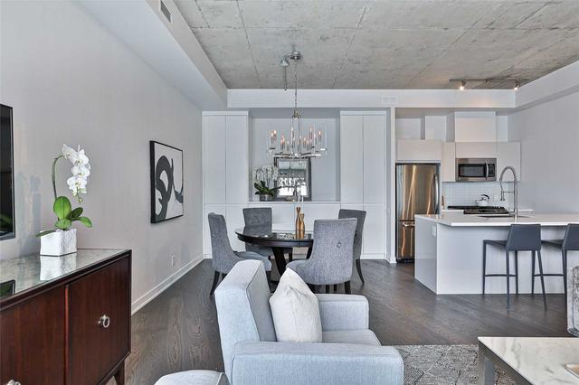 704 - 318 King St E, Condo with 2 bedrooms, 2 bathrooms and 1 parking in Toronto ON | Image 5