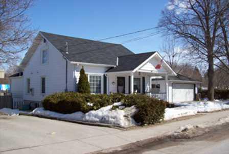 106 Main St, House detached with 3 bedrooms, 2 bathrooms and 2 parking in Thunder Bay ON | Card Image