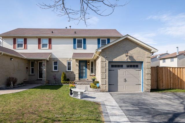 43 Kipling Cres, House semidetached with 3 bedrooms, 3 bathrooms and 3 parking in Ajax ON | Image 1