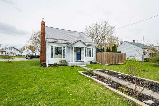 63 Kerr Cres, House detached with 3 bedrooms, 1 bathrooms and 3 parking in Quinte West ON | Image 12