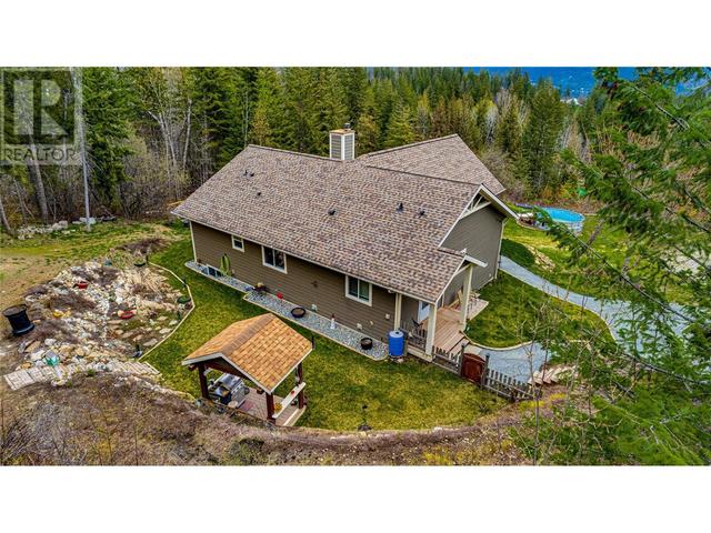 414 Gunter Ellison Road, House detached with 3 bedrooms, 2 bathrooms and 1 parking in North Okanagan F BC | Image 9