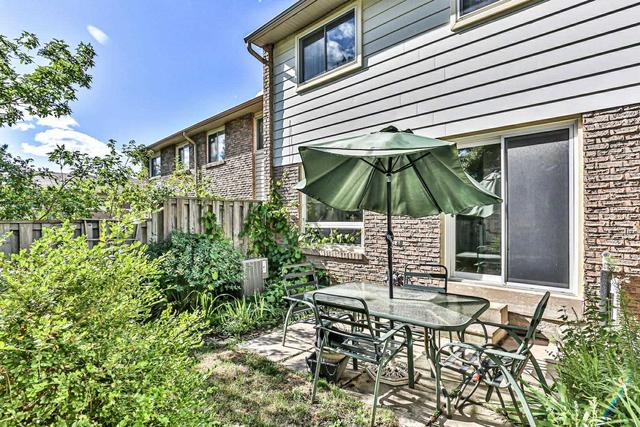 35 Knightsbridge Way, Townhouse with 4 bedrooms, 2 bathrooms and 2 parking in Markham ON | Image 19