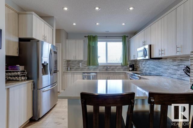 4073 Prowse Ln Sw, House detached with 4 bedrooms, 3 bathrooms and 4 parking in Edmonton AB | Image 10