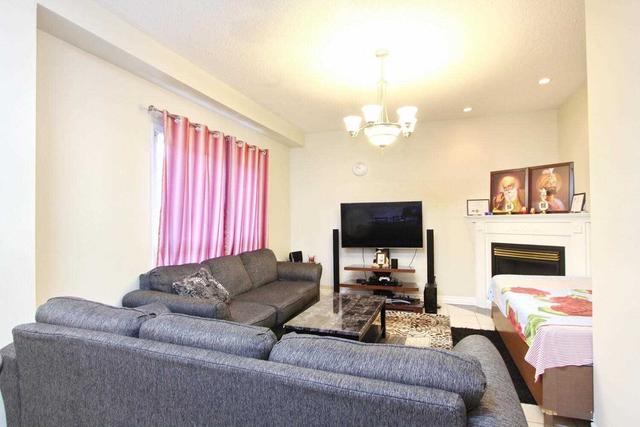 141 Santa Maria Tr E, House detached with 3 bedrooms, 4 bathrooms and 3 parking in Vaughan ON | Image 5