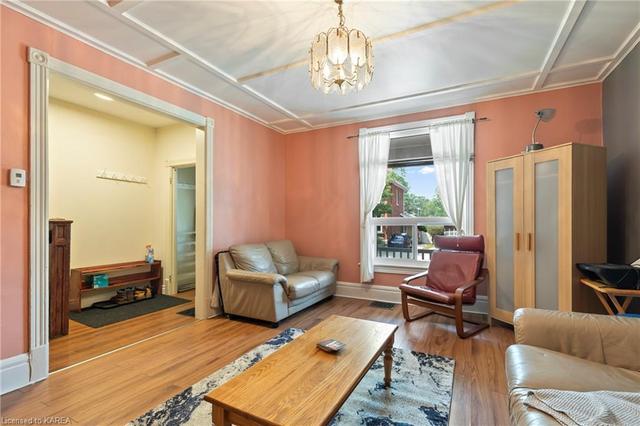417 Albert Street, House semidetached with 6 bedrooms, 2 bathrooms and 2 parking in Kingston ON | Image 11