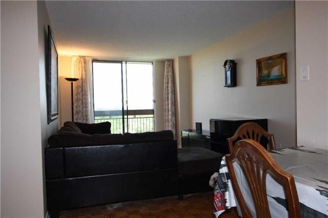 1207 - 4645 Jane St, Condo with 1 bedrooms, 1 bathrooms and 1 parking in Toronto ON | Image 2