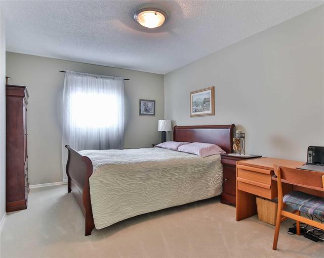 24 Ebby Ave, House attached with 3 bedrooms, 4 bathrooms and 2 parking in Brampton ON | Image 14